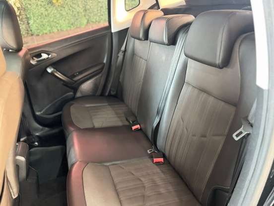 PEUGEOT-2008-1.6 16V FLEX GRIFFE 4P AUTOMÁTICO PEUGEOT-2008-2017