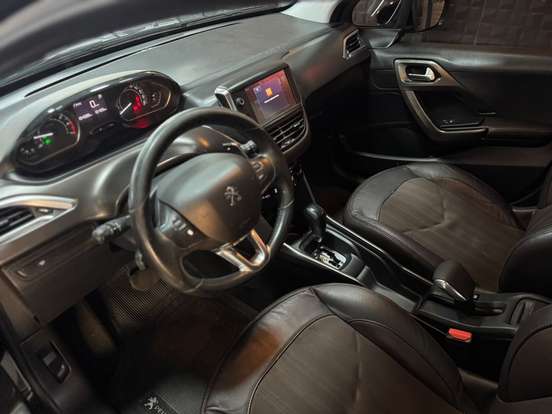 PEUGEOT-2008-1.6 16V FLEX GRIFFE 4P AUTOMÁTICO PEUGEOT-2008-2017