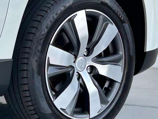 PEUGEOT-2008-1.6 16V FLEX GRIFFE 4P AUTOMÁTICO PEUGEOT-2008-2015