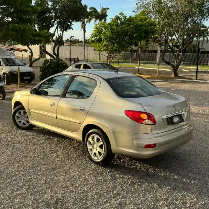 PEUGEOT-207-2012