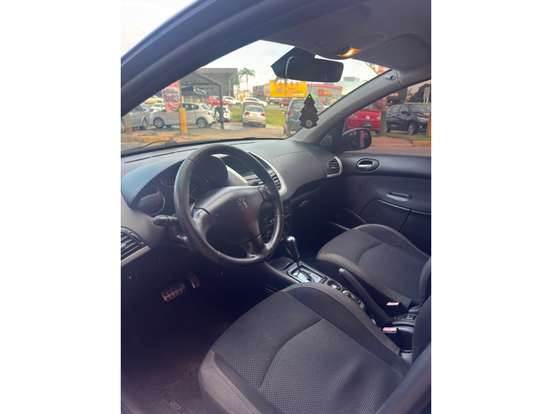 PEUGEOT-207-2010