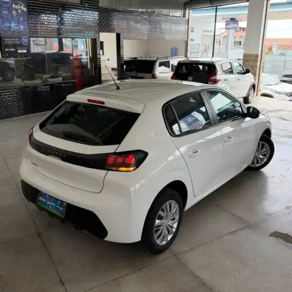 PEUGEOT-208-2023