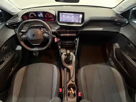 PEUGEOT-208-2024