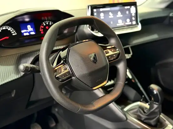 PEUGEOT-208-2024