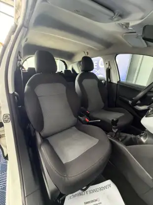 PEUGEOT-208-2014