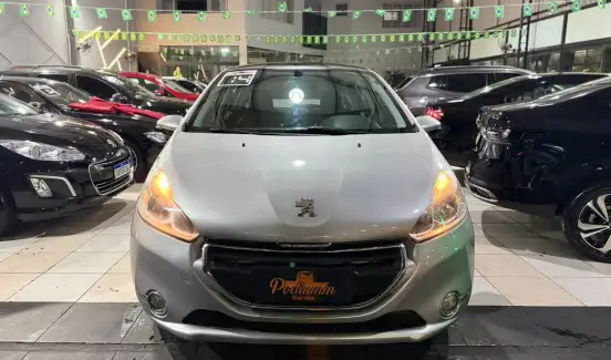PEUGEOT-208-2013