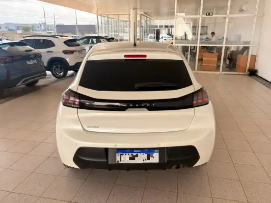 PEUGEOT-208-2022