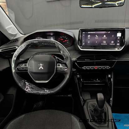PEUGEOT-208-2023