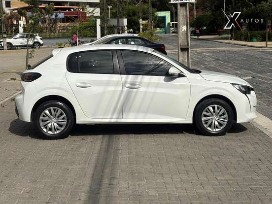 PEUGEOT-208-2023