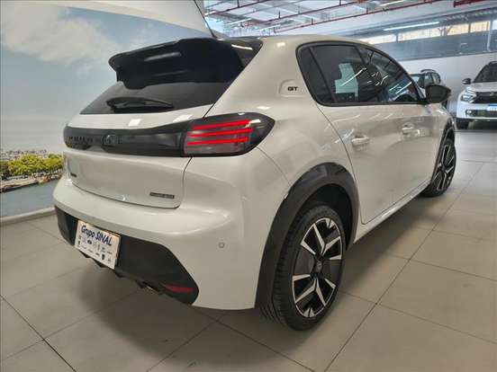 PEUGEOT-208-2024
