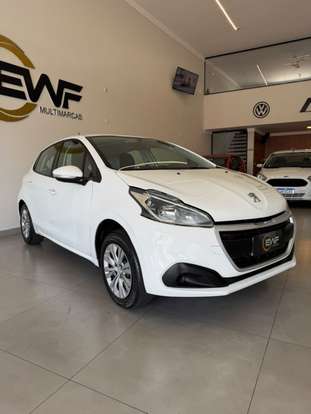 PEUGEOT-208-2017