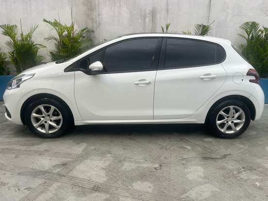 PEUGEOT-208-1.2 ALLURE 12V FLEX 4P MANUAL PEUGEOT-208-2019