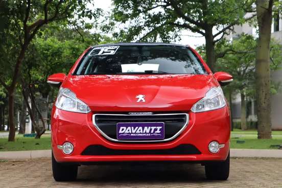 PEUGEOT-208-2015