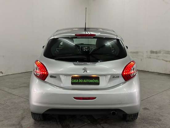 PEUGEOT-208-2014
