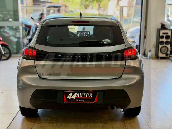 PEUGEOT-208-2022