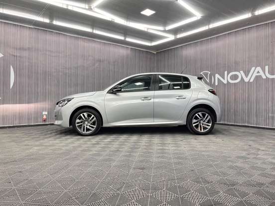 PEUGEOT-208-2020