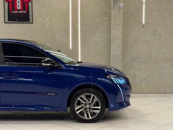 PEUGEOT-208-2022