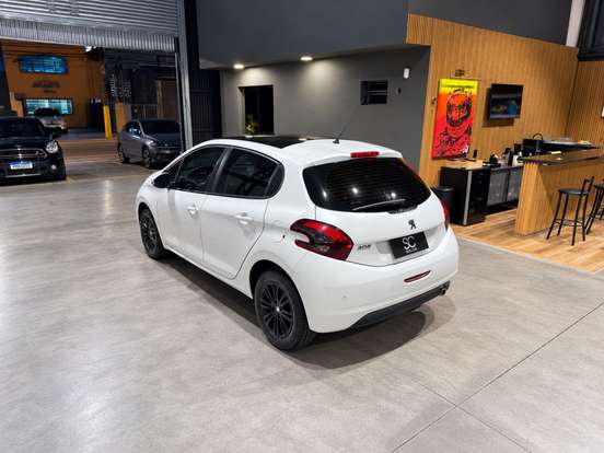 PEUGEOT-208-1.6 ALLURE 16V FLEX 4P AUTOMÁTICO PEUGEOT-208-2017