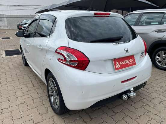 PEUGEOT-208-1.6 GRIFFE 16V FLEX 4P AUTOMÁTICO PEUGEOT-208-2014