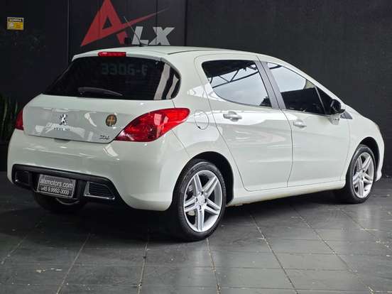 PEUGEOT-308-2012