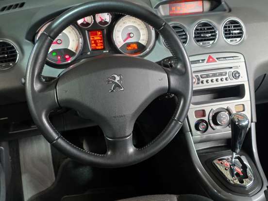 PEUGEOT-308-2012