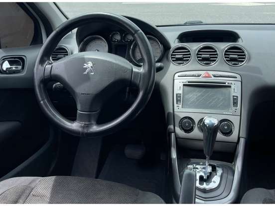 PEUGEOT-408-2011
