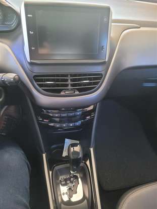 PEUGEOT-2008-2022