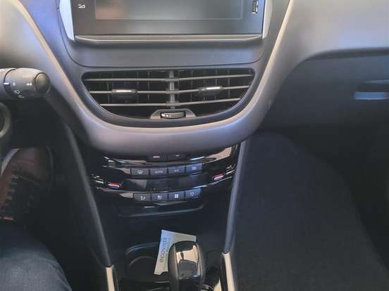 PEUGEOT-2008-1.6 16V THP FLEX GRIFFE 4P AUTOMÁTICO PEUGEOT-2008-2022