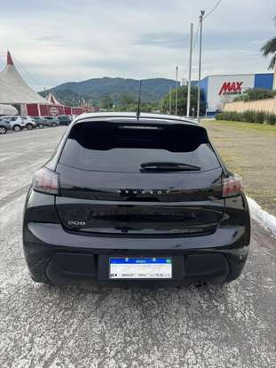 PEUGEOT-208-2022