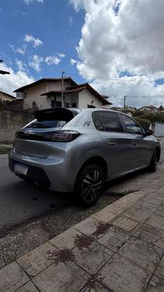 PEUGEOT-208-2022
