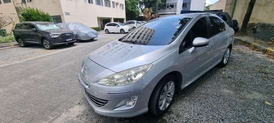 PEUGEOT-408-2011