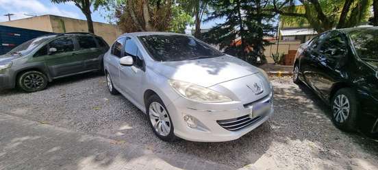 PEUGEOT-408-2011