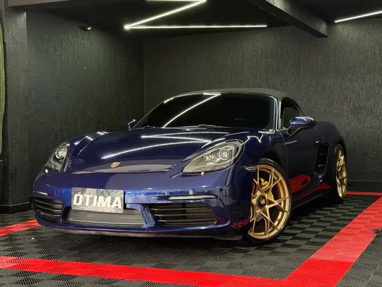 PORSCHE-718-2024