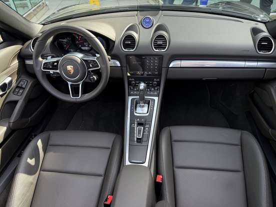 PORSCHE-718-2024