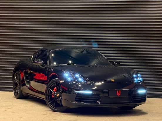 PORSCHE-718-2023