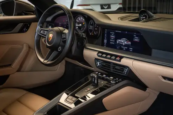 PORSCHE-911-2021