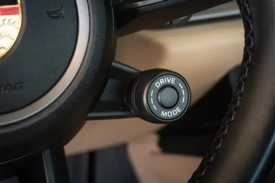 PORSCHE-911-2021