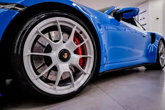 PORSCHE-911-2023