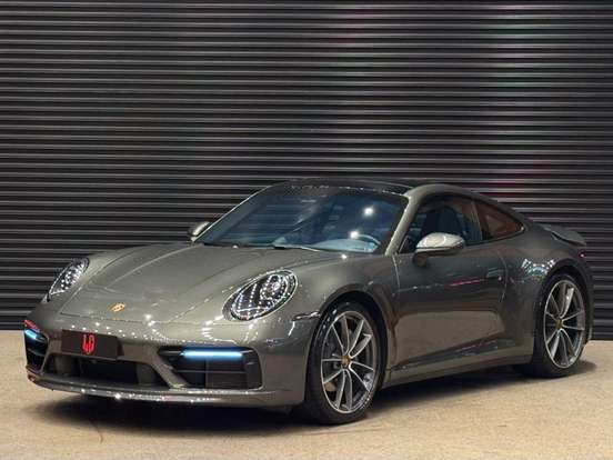 PORSCHE-911-2021