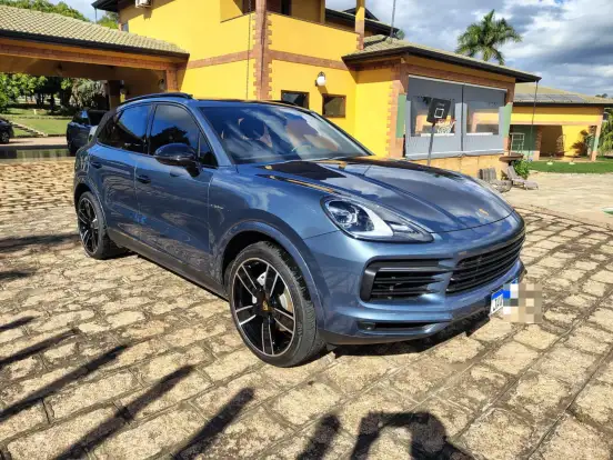 PORSCHE-CAYENNE-2019