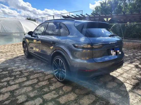 PORSCHE-CAYENNE-2019