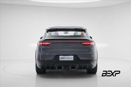PORSCHE-CAYENNE-2022