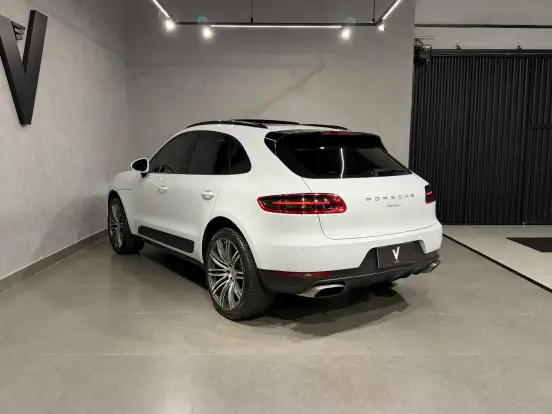PORSCHE-MACAN-2018