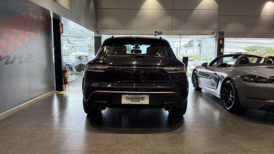 PORSCHE-MACAN-2025
