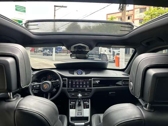 PORSCHE-MACAN-2025