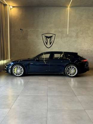 PORSCHE-PANAMERA-2020