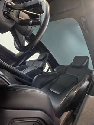 PORSCHE-TAYCAN-2020