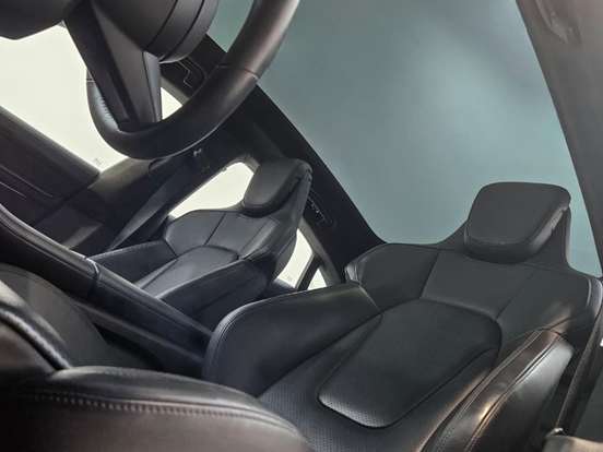 PORSCHE-TAYCAN-TURBO ELÉTRICO PORSCHE-TAYCAN-2020