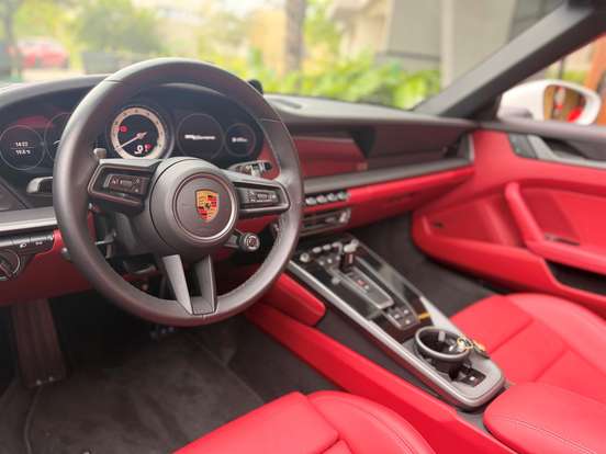 PORSCHE-911-2024