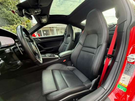 PORSCHE-911-2022